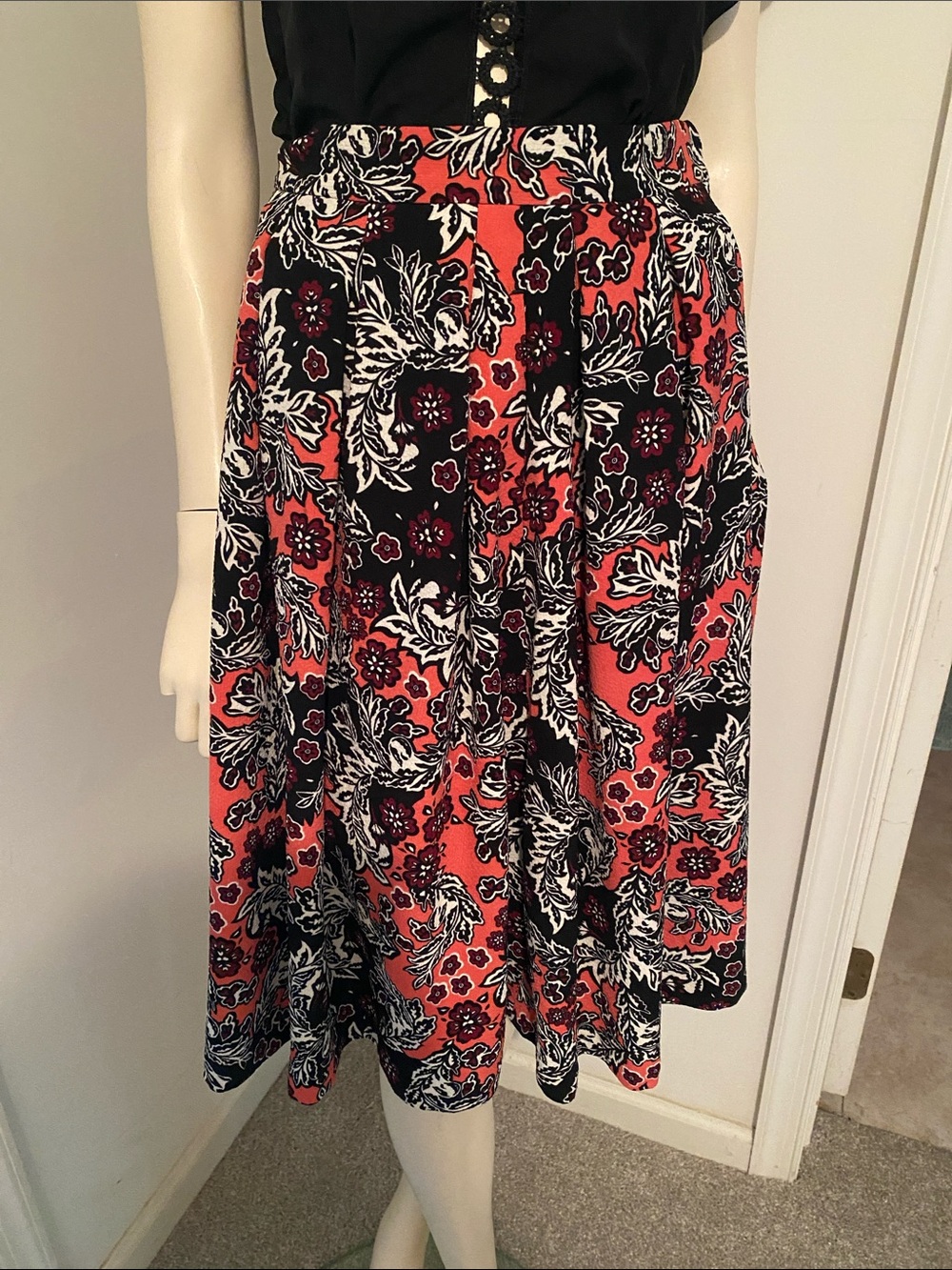 H&M Coral Black White Floral Circle Skirt
